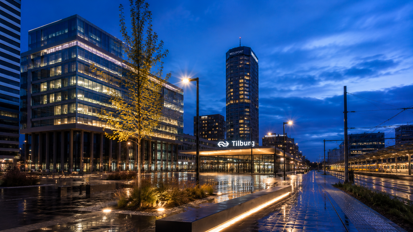 Tilburg Spoorzone met moderne LED-verlichting bij avond